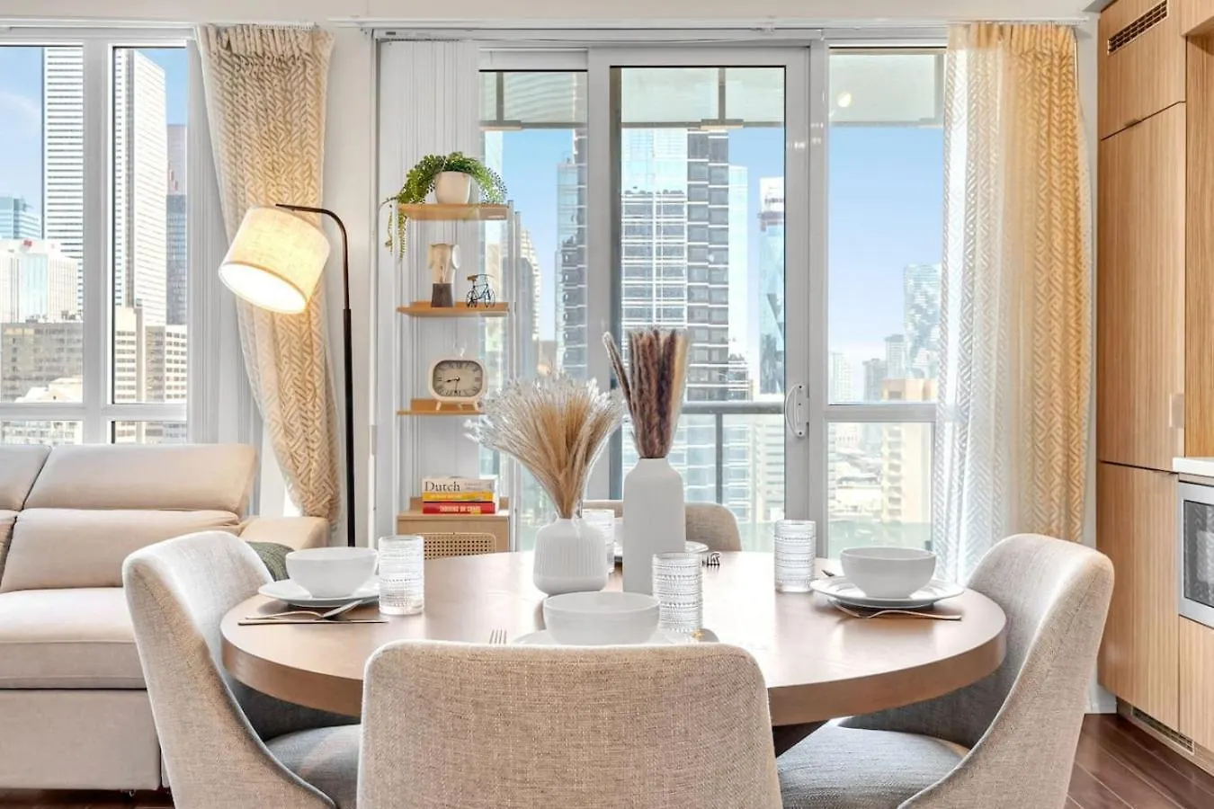 Holiday home Boho 2Bdrm Sleeps 6 Near Rogers Mtcc Union Cn Tower Villa Toronto Canada